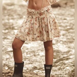 Anthropologie Basque-Waist Linen Mini Skirt size 0 runs big